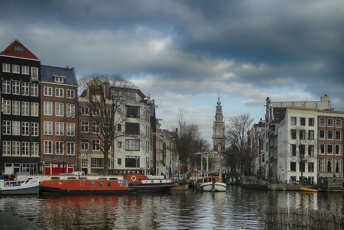 Zuiderkerk zicht op Groenburgwal
